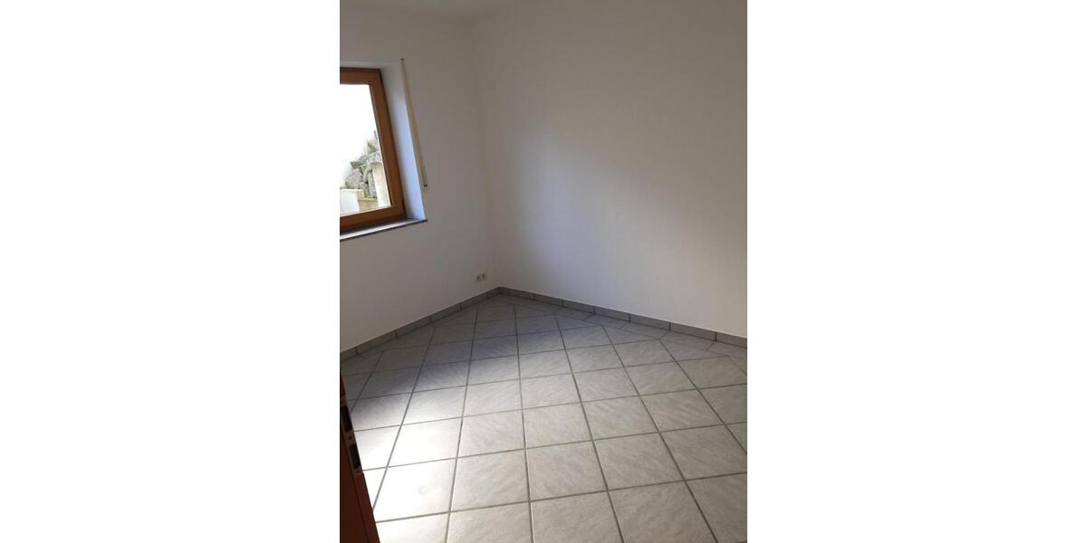 Etagenwohnung Hillscheid - 2 Zimmer, 50 m&sup2;, 470&euro; | Angebot:26407024