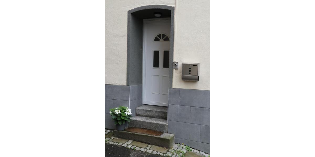 Mehrfamilienhaus, Wohnhaus Brohl-Lützing Lützing - 295.000&euro; | Angebot:25393673