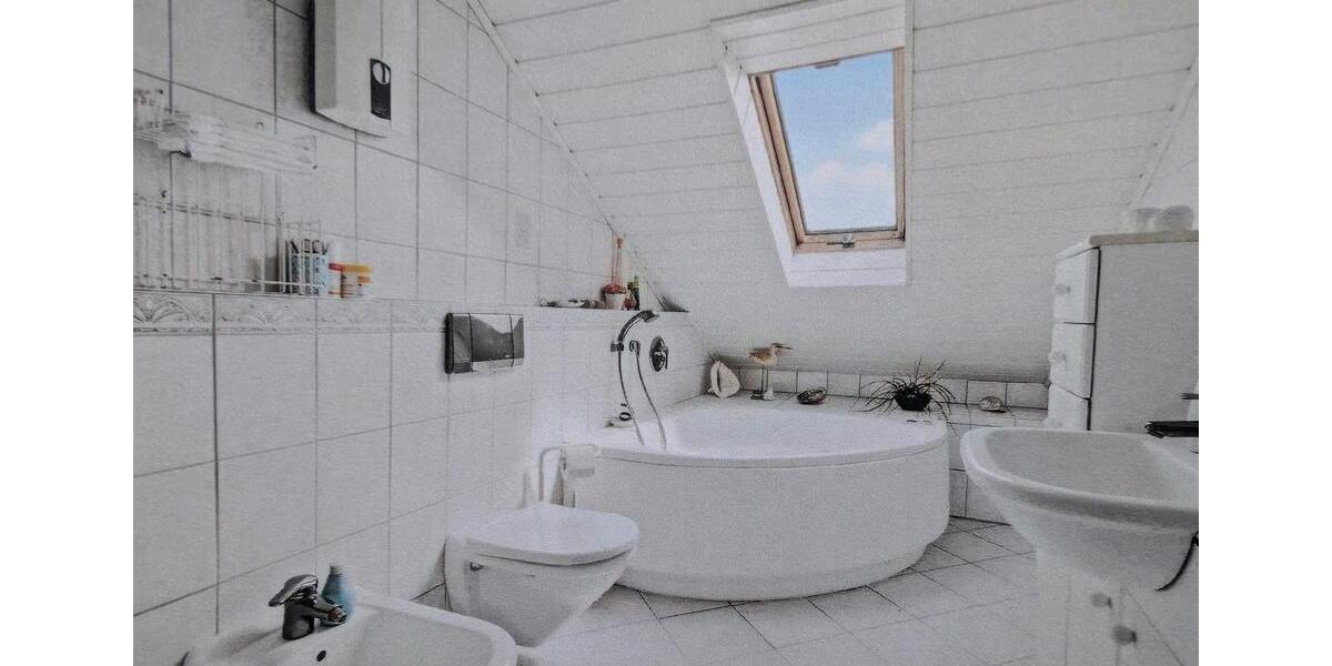 Dachgeschoßwohnung Siershahn - 3 Zimmer, 76 m&sup2;, 684&euro; | Angebot:26675621