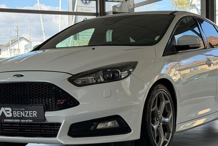 Ford Focus 90.000 km 14.999 &euro; Wirges 56422