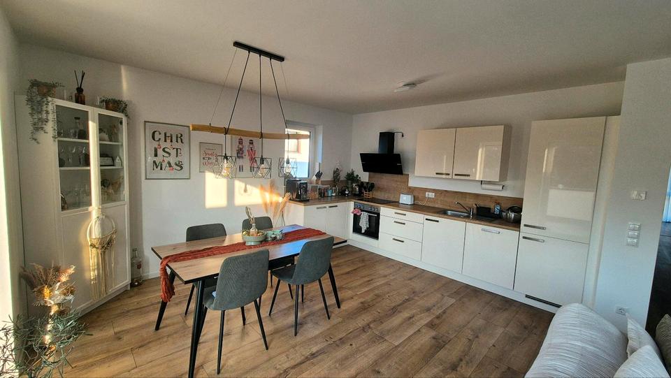 Etagenwohnung Großmaischeid - 3 Zimmer, 106 m&sup2;, 985&euro; | Angebot:25860000