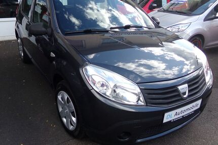 Dacia Sandero 99.802 km 2.995 &euro; Bad Honnef 53604