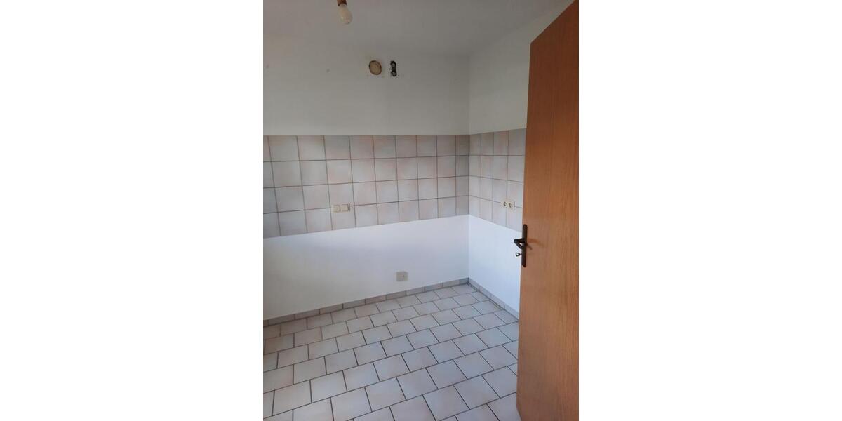 Renovierte & Energetisch modernisierte , helle & freundliche 2-Zimmer-EG-Wohnung zentral in Raubach zu vermieten! - 2- Raubach | Angebot:24576305