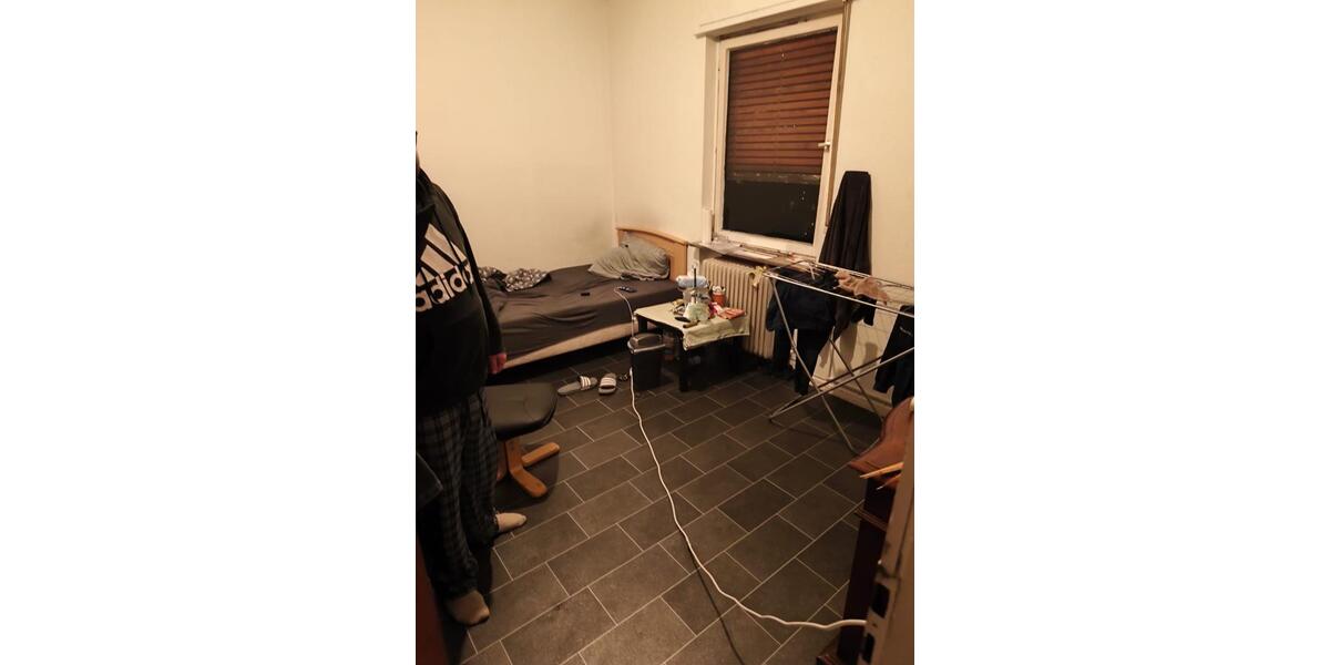 Etagenwohnung Koblenz Bisholder - 8 Zimmer, 130 m&sup2;, 1.800&euro; | Angebot:25379828