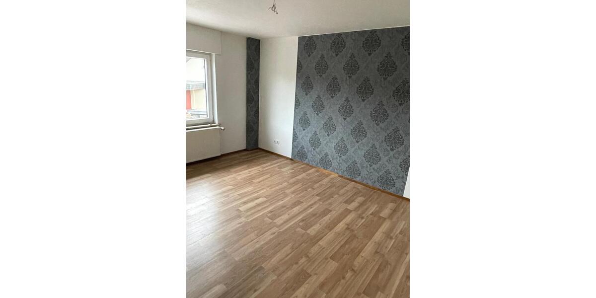 Doppelhaushälfte Montabaur - 6.5 Zimmer, 146 m&sup2;, 1.300&euro; | Angebot:25843109