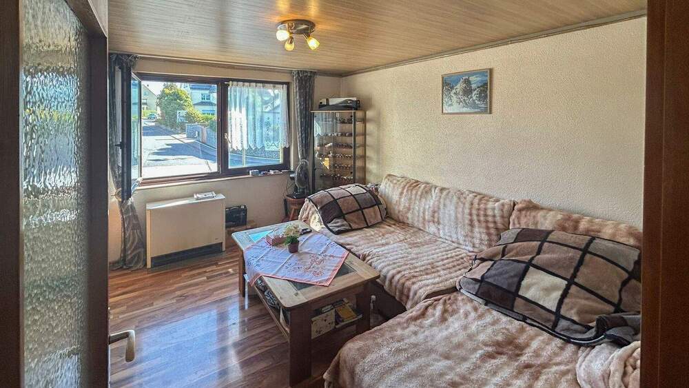 Einfamilienhaus Nauort - 6 Zimmer, 115 m&sup2;, 155.000&euro; | Angebot:25738145