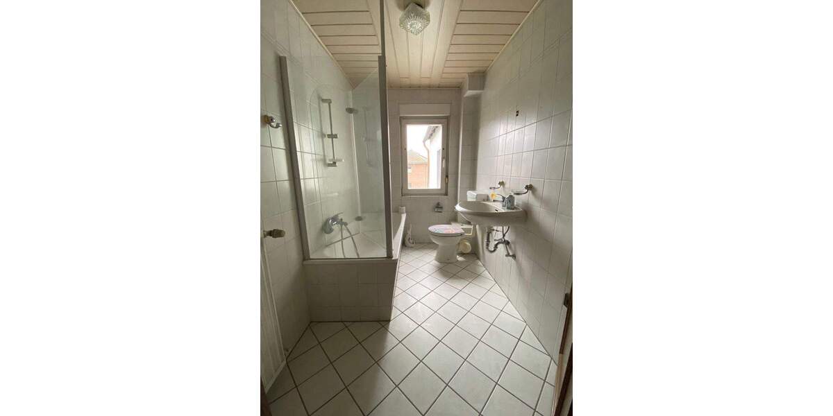 Einfamilienhaus Gondershausen - 1 Zimmer, 135 m&sup2;, 247.000&euro; | Angebot:25685652