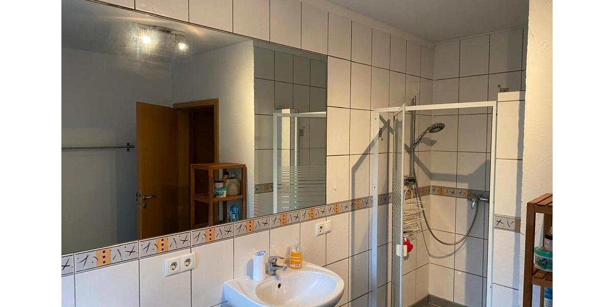 Etagenwohnung Sinzig - 7 Zimmer, 285 m&sup2;, 470&euro; | Angebot:25516747