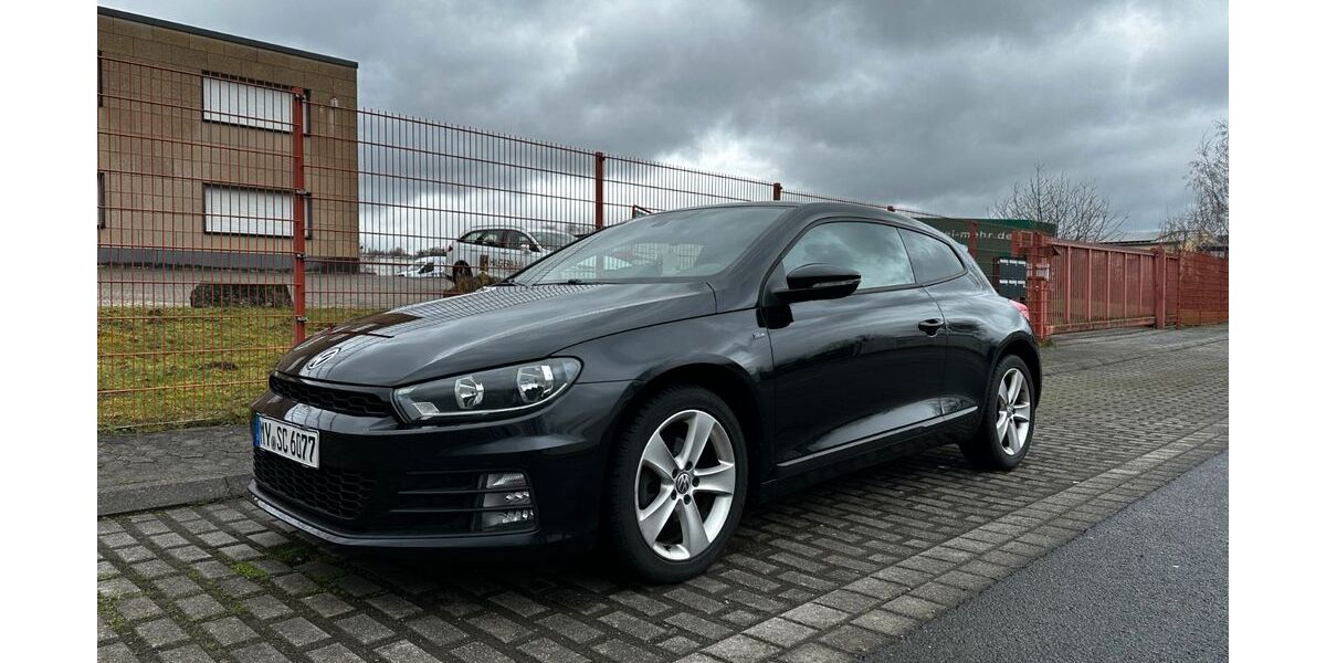 VW Scirocco 219.930 km 8.799 &euro; Mayen 56727