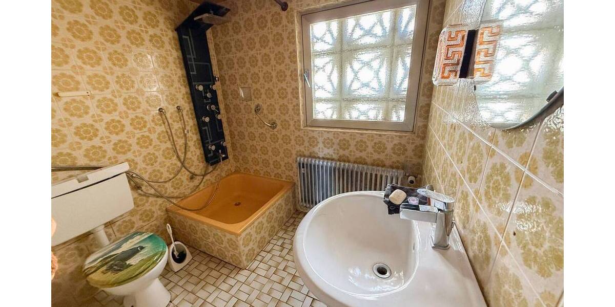 Mehrfamilienhaus, Wohnhaus Neustadt (Wied) Borscheid - 8 Zimmer, 200 m&sup2;, 295.000&euro; | Angebot:25970109