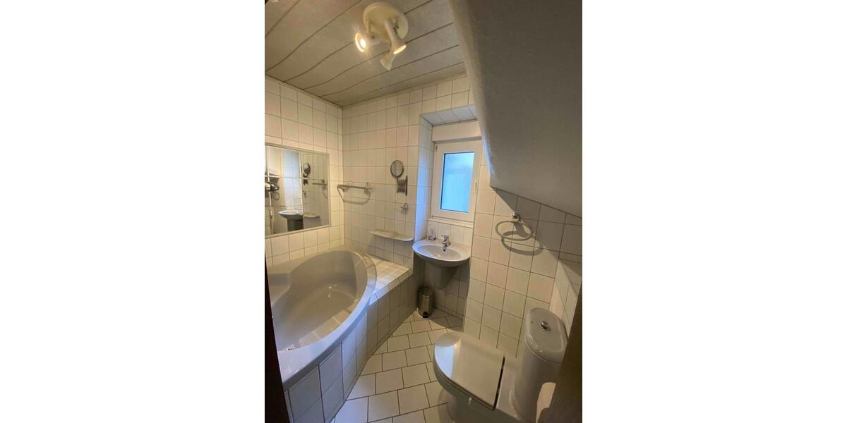 Einfamilienhaus Nickenich - 9 Zimmer, 175 m&sup2;, 449.000&euro; | Angebot:25171397