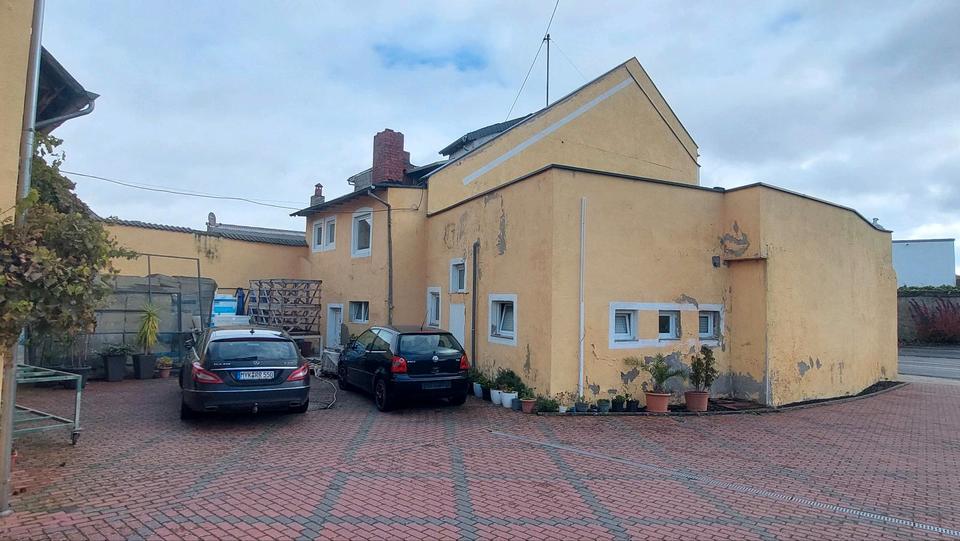 Mehrfamilienhaus, Wohnhaus Kruft - 11 Zimmer, 400 m&sup2;, 299.000&euro; | Angebot:24773236