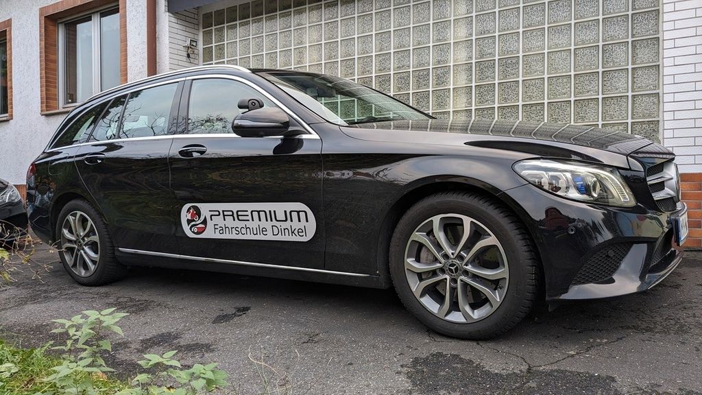 Mercedes-Benz C 300 220.000 km 18.980 &euro; Vallendar 56179