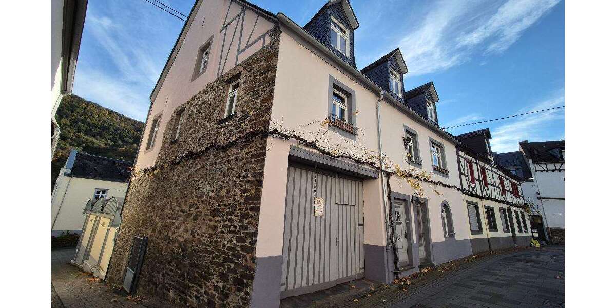 Einfamilienhaus Winningen - 7 Zimmer, 212 m&sup2;, 389.000&euro; | Angebot:17970031