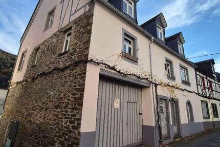 Haus Winningen - 7 Zimmer, 212 m&sup2;, 389.000&euro; | Angebot:17970031