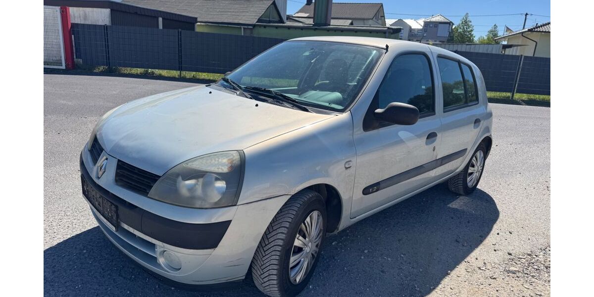 Renault Clio 270.695 km 999 &euro; Wirges 56422