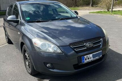 Kia ceed / Ceed 284.600 km 1.890 &euro; Ötzingen 56244