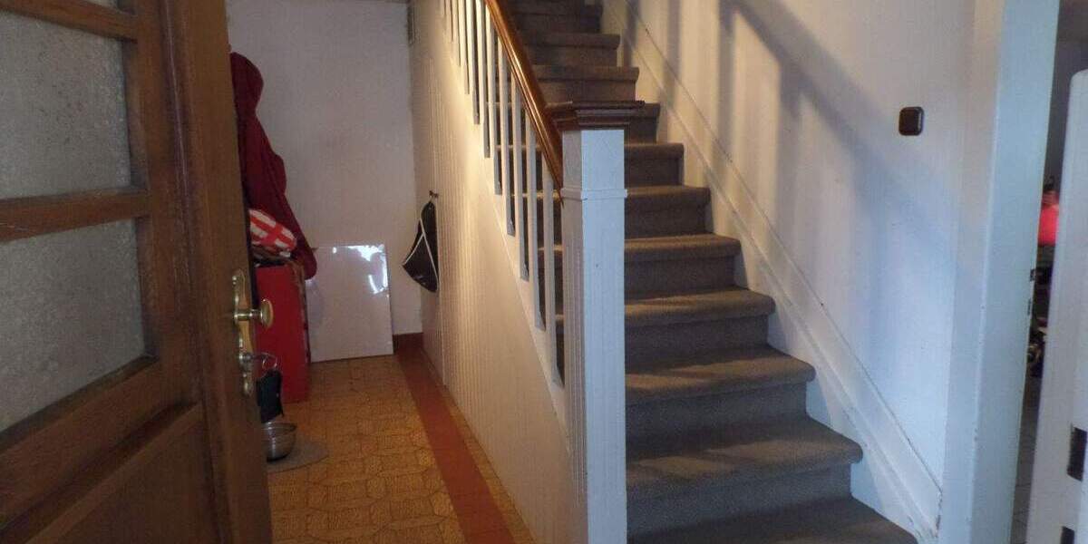 Einfamilienhaus Oberdreis - 1 Zimmer, 242 m&sup2;, 235.000&euro; | Angebot:25732785