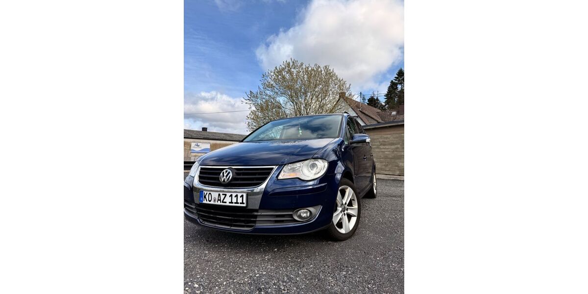 VW Touran 215.000 km 5.500 &euro; Koblenz 56077