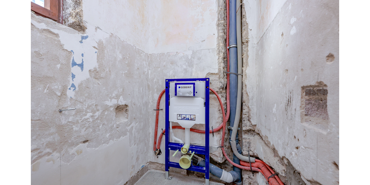 Rohdiamant mit Potenzial: Entkerntes Haus mit viel Platz für Mensch & Tier. 5686 m² Grundstück! - Einfamilienhaus Bad Honnef / Aegidienberg Aegidienberg | Angebot:25097239