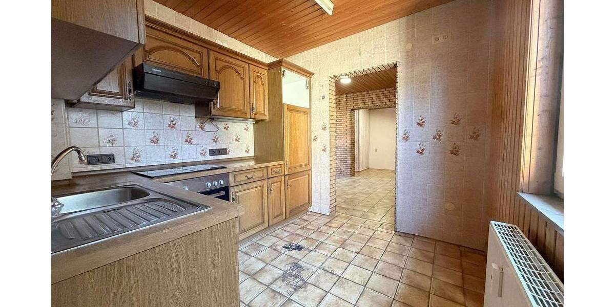 Einfamilienhaus Mendig - 4 Zimmer, 135 m&sup2;, 200.000&euro; | Angebot:25747875