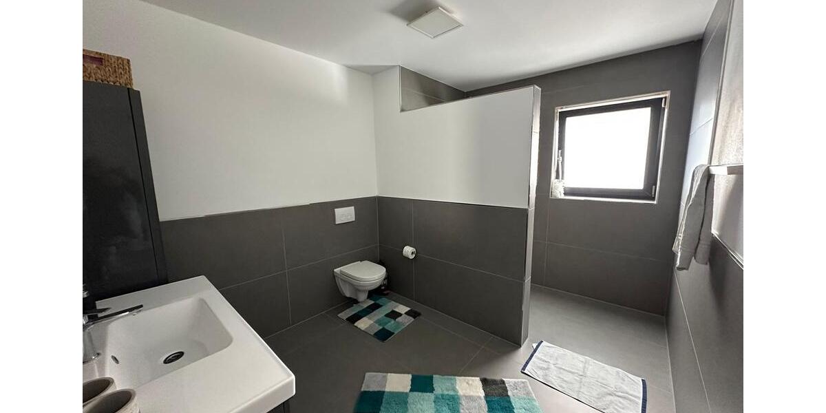 Doppelhaushälfte Ötzingen - 6 Zimmer, 170 m&sup2;, 1.300&euro; | Angebot:26615150