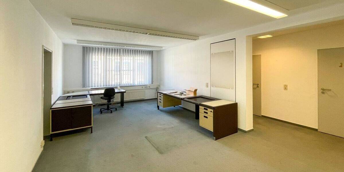 Gewerbeobjekt Rengsdorf - 6 Zimmer, 143 m&sup2;, 1.250&euro; | Angebot:25819916