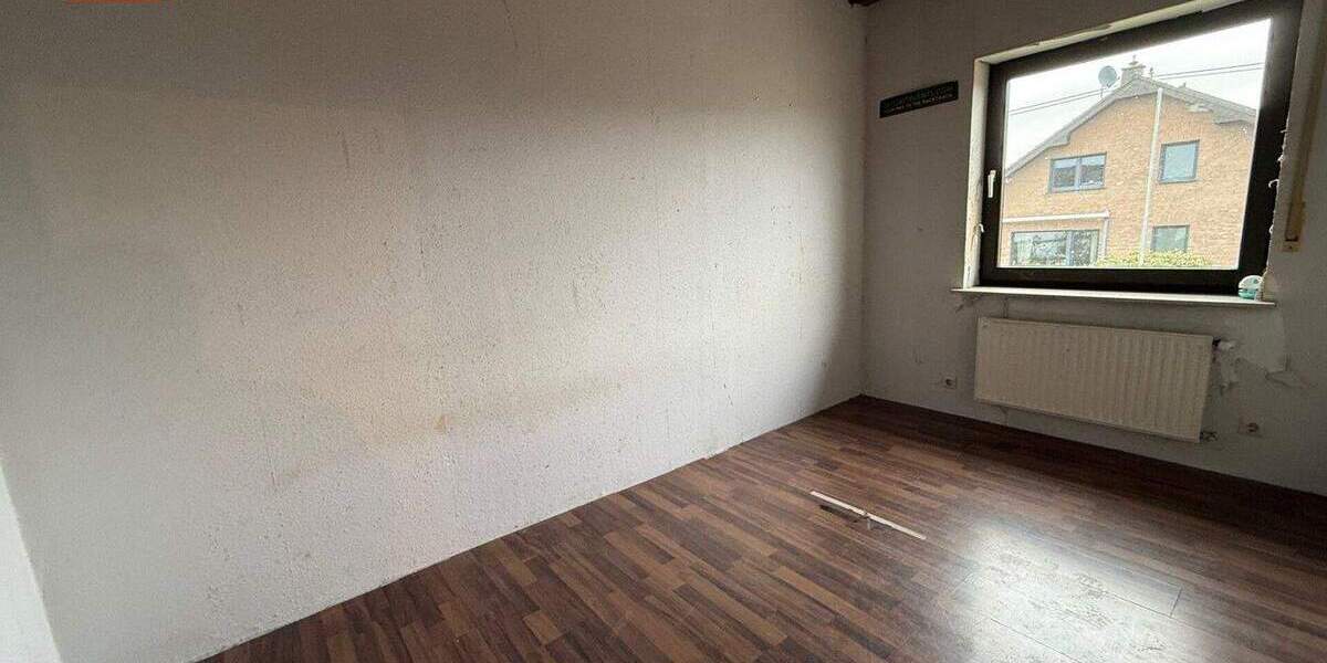 Einfamilienhaus Neustadt (Wied) Neustadt - 6 Zimmer, 167 m&sup2;, 219.000&euro; | Angebot:25668158