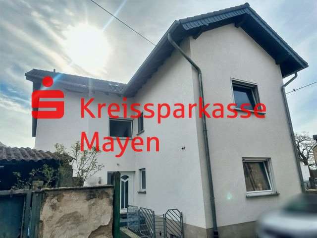 Einfamilienhaus Polch - 8 Zimmer, 245 m&sup2;, 399.000&euro; | Angebot:26891973