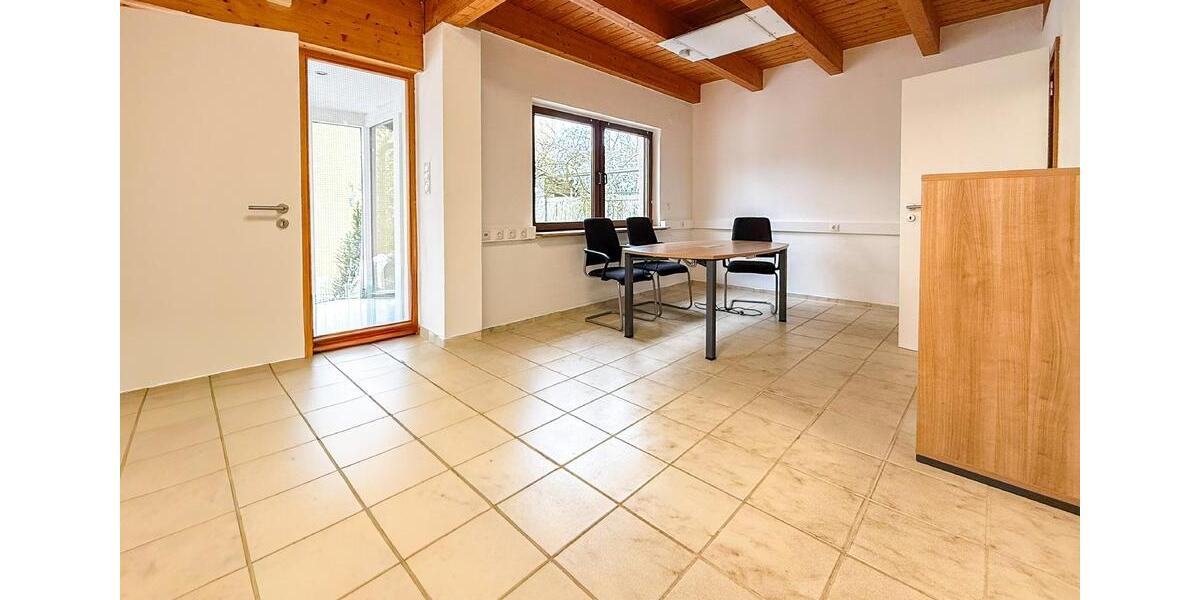 Gewerbeobjekt Straßenhaus - 528&euro; | Angebot:25371445