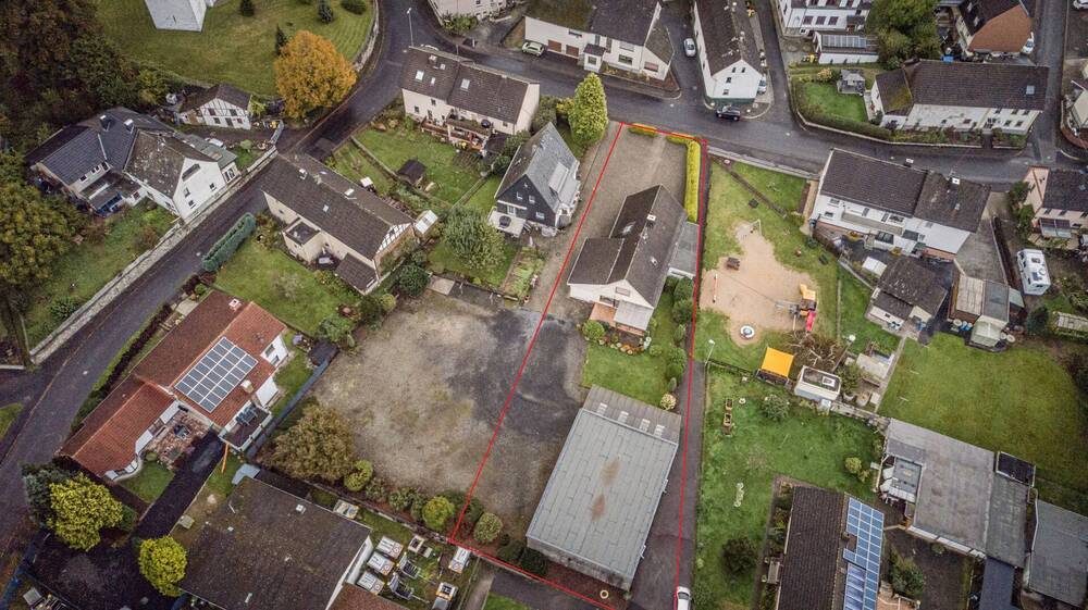 Mehrfamilienhaus, Wohnhaus Rückeroth - 5 Zimmer, 225 m&sup2;, 270.000&euro; | Angebot:25738112