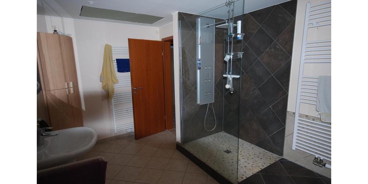 Einfamilienhaus Asbach - 2 Zimmer, 240 m&sup2;, 635.000&euro; | Angebot:26440142