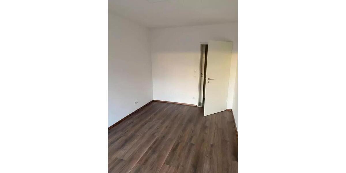 Etagenwohnung Koblenz Lay - 1 Zimmer, 140 m&sup2;, 420&euro; | Angebot:25614237