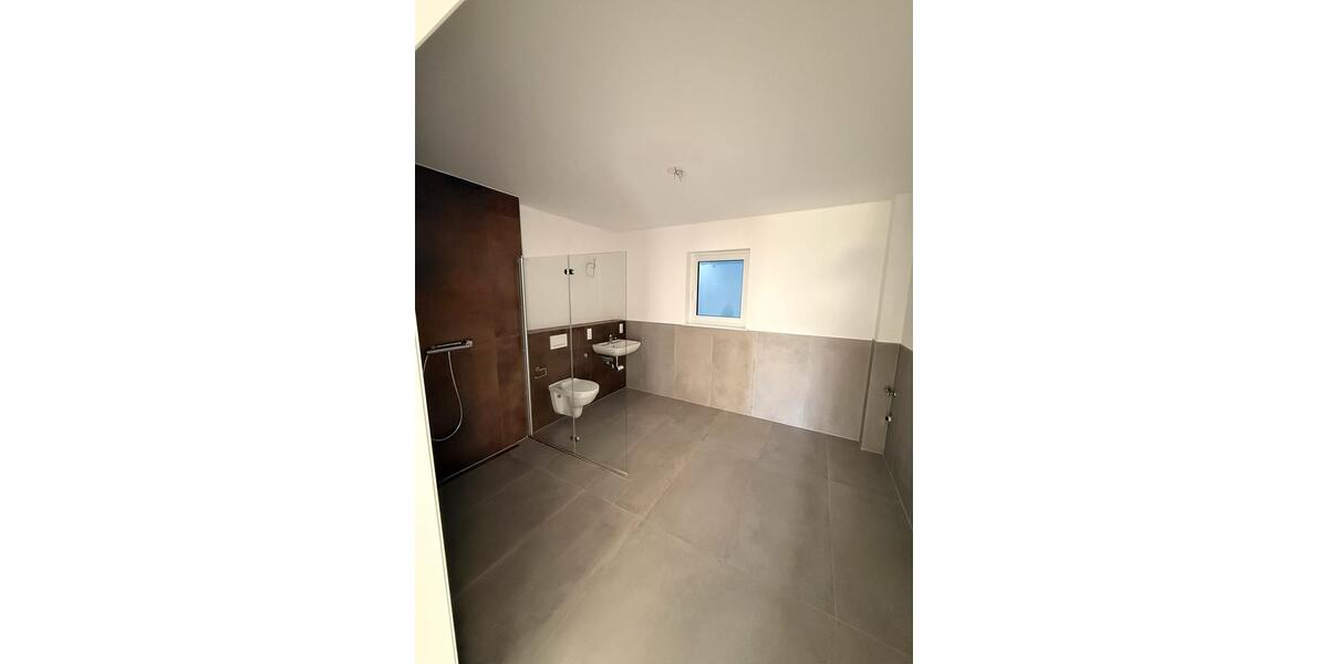 Terrassenwohnung Breitscheid - 3.5 Zimmer, 115 m&sup2;, 980&euro; | Angebot:25352896