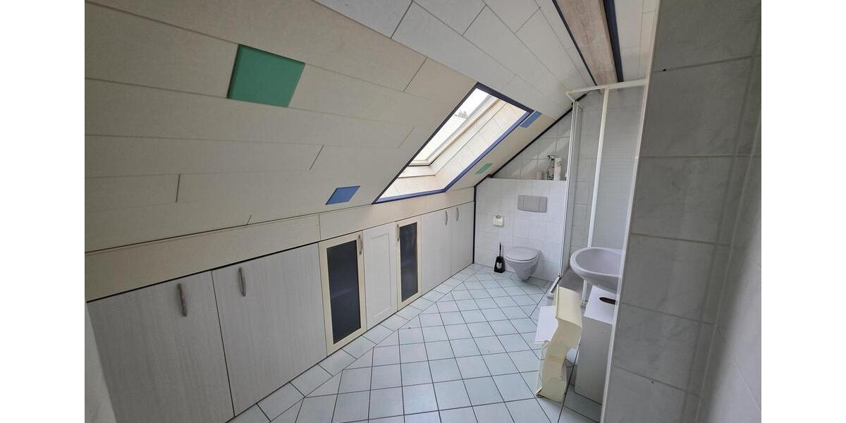 Dachgeschoßwohnung Ötzingen - 3 Zimmer, 92 m&sup2;, 785&euro; | Angebot:25901661