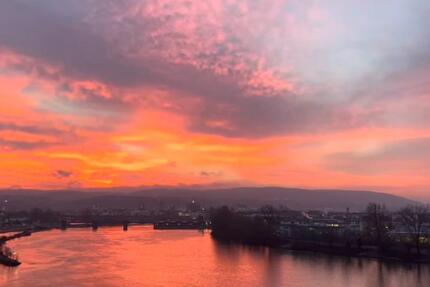 Haus Koblenz Bisholder - 3 Zimmer, 102 m&sup2;, 1.720&euro; | Angebot:25802416