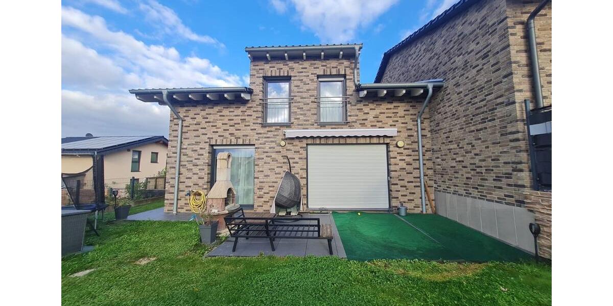 Reihenhaus Asbach - 7 Zimmer, 150 m&sup2;, 460.000&euro; | Angebot:24836110