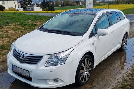 Toyota Avensis 240.000 km 5.999 &euro; Koblenz 56073