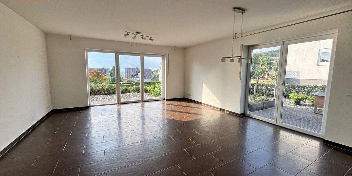 Doppelhaushälfte Waldesch - 3 Zimmer, 105 m&sup2;, 319.000&euro; | Angebot:25797614