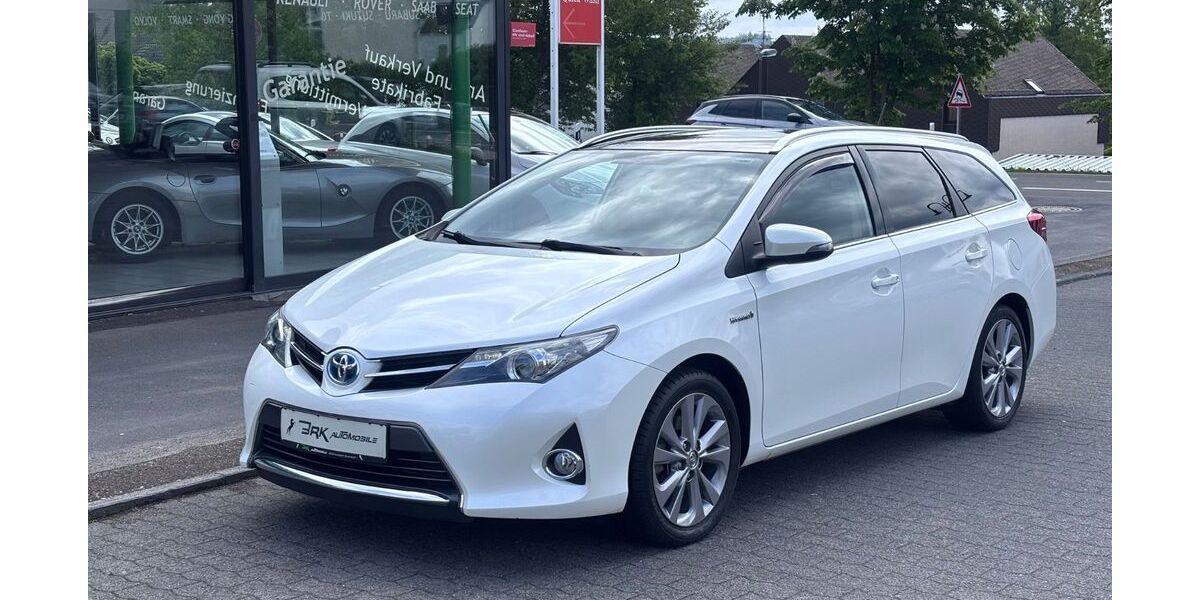 Toyota Auris 163.000 km 10.990 &euro; Ransbach-Baumbach 56235
