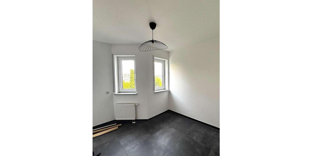 Etagenwohnung Großmaischeid - 3 Zimmer, 87 m&sup2;, 780&euro; | Angebot:26636349
