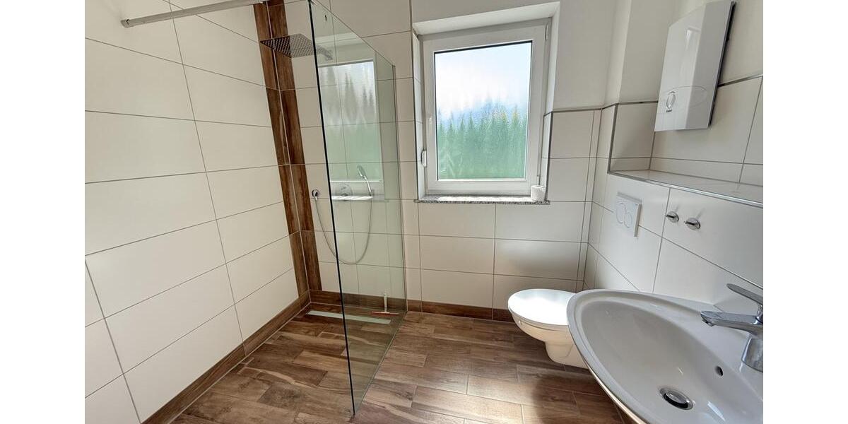 Erdgeschoßwohnung Urmitz - 3 Zimmer, 90 m&sup2;, 950&euro; | Angebot:26339550