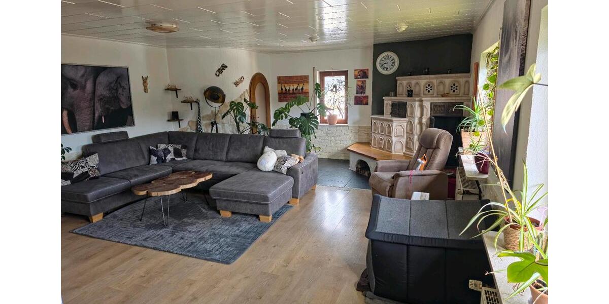 Etagenwohnung Puderbach - 5 Zimmer, 160 m&sup2;, 1.750&euro; | Angebot:26019680