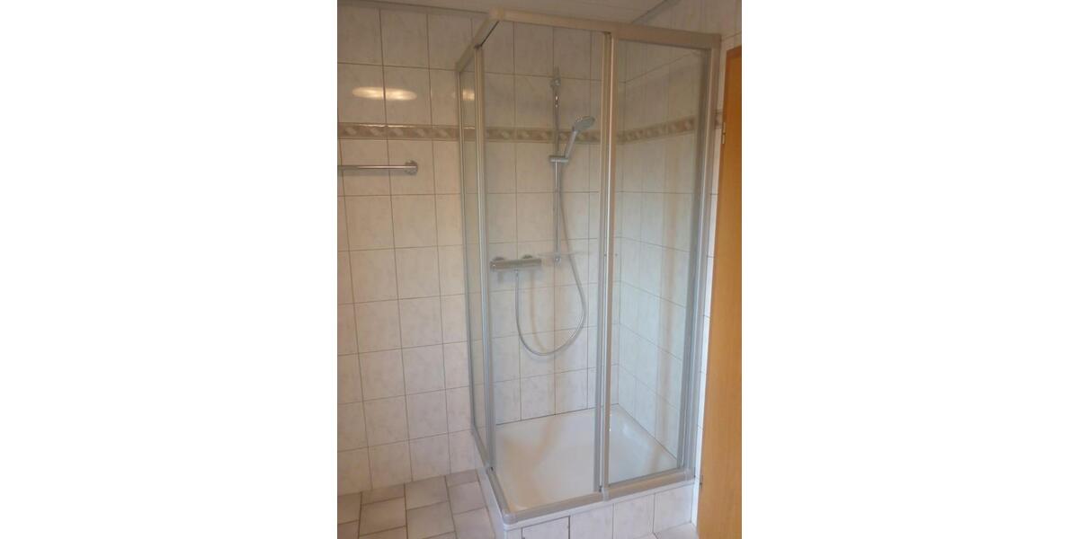 Renovierte & Energetisch modernisierte , helle & freundliche 2-Zimmer-EG-Wohnung zentral in Raubach zu vermieten! - 2- Raubach | Angebot:24576305