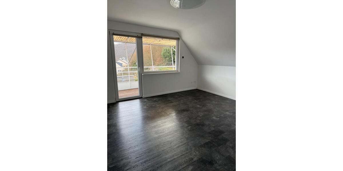 Dachgeschoßwohnung Bad Ems - 2 Zimmer, 45 m&sup2;, 450&euro; | Angebot:25286726