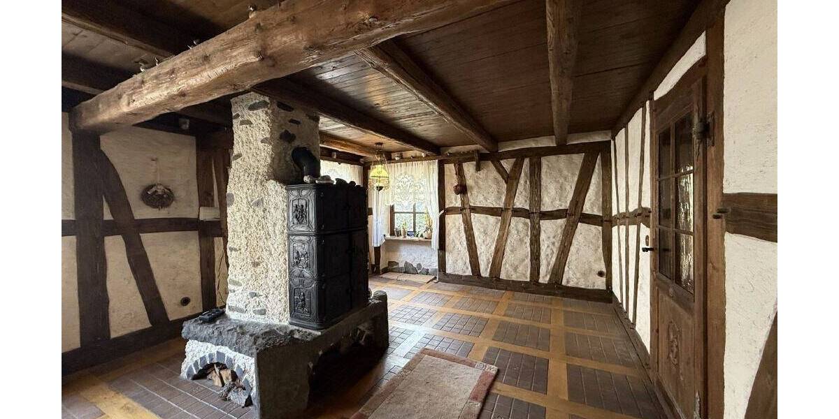 Mehrfamilienhaus, Wohnhaus Hillscheid - 6 Zimmer, 144 m&sup2;, 219.000&euro; | Angebot:25708347