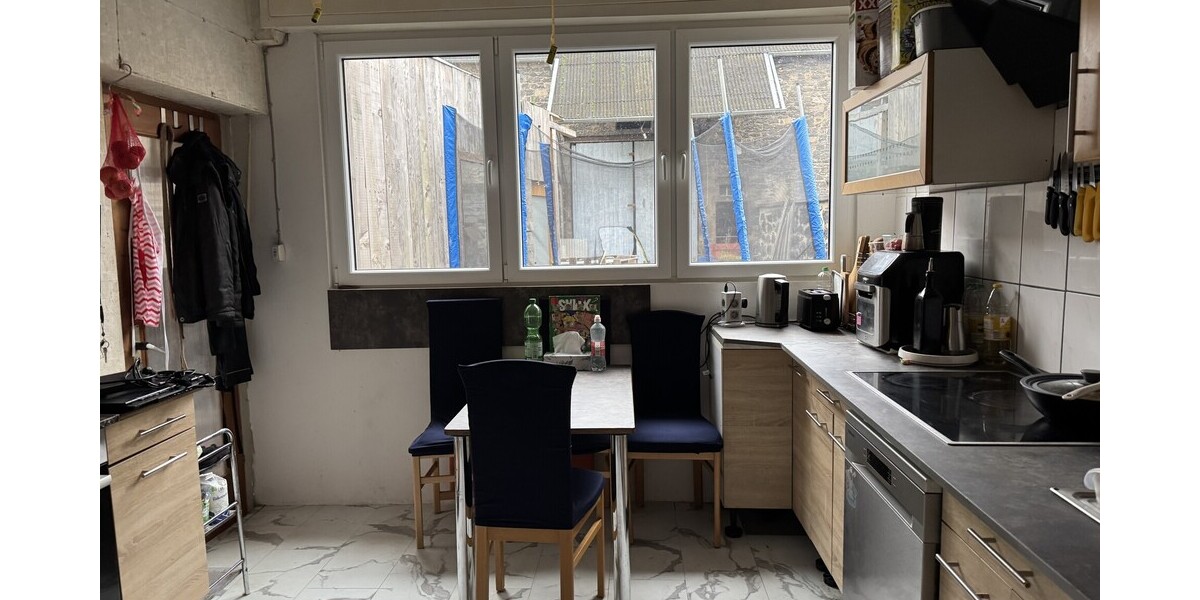 Vier-Seiten-Hof im Herzen Kottenheims - Einfamilienhaus Kottenheim | Angebot:24713300