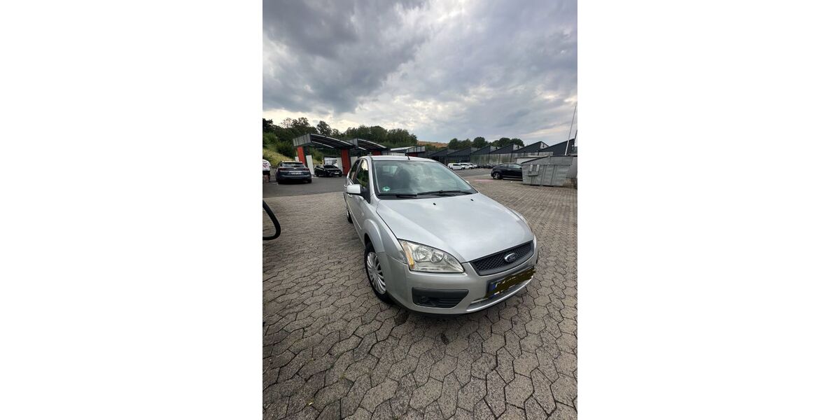 Ford Focus 272.000 km 1.200 &euro; Kehrig 56729