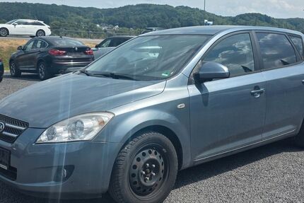 Kia ceed / Ceed 206.000 km 750 &euro; Oberwinter 53424