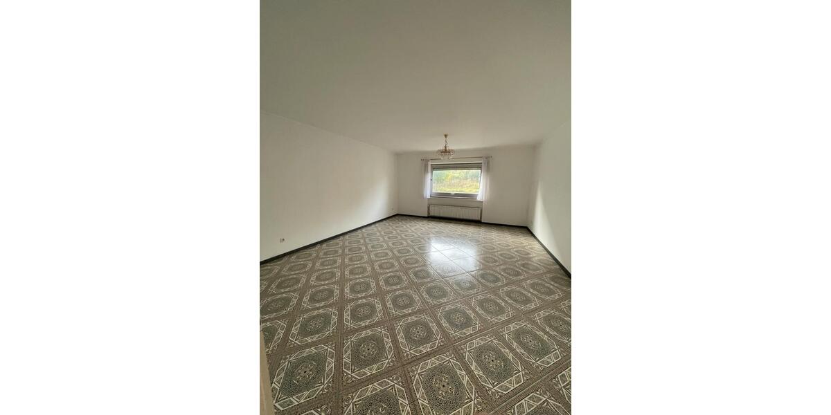 Erdgeschoßwohnung Raubach - 3 Zimmer, 94 m&sup2;, 650&euro; | Angebot:25636639